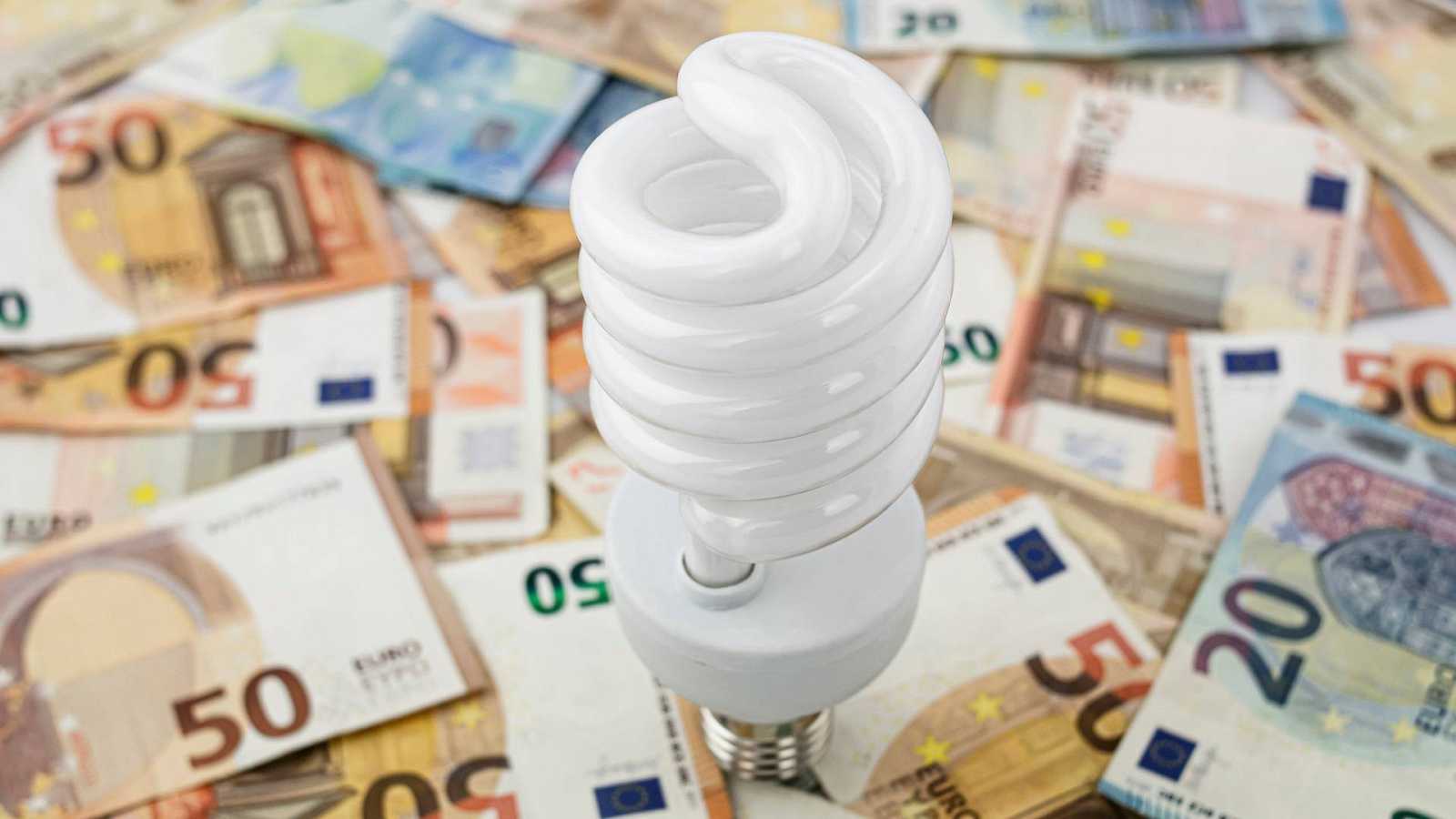 El tope de gas: el Gobierno introduce un nuevo concepto en la factura de la luz que dispara todavía más su precio